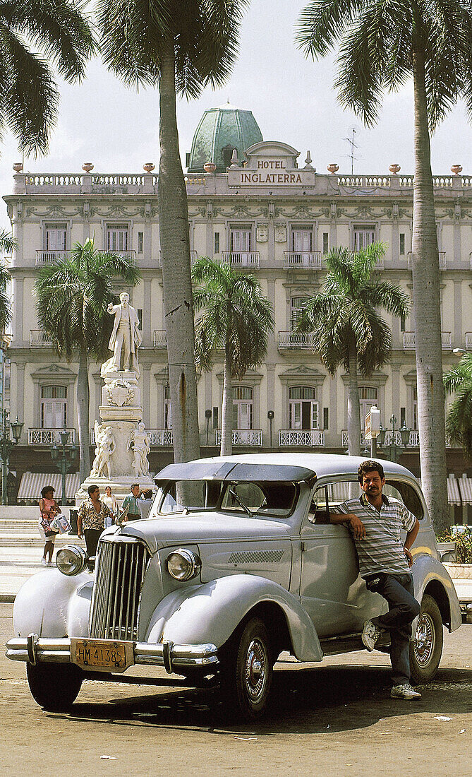 Old car in front of Hotel Inglaterra, Havana. Cuba