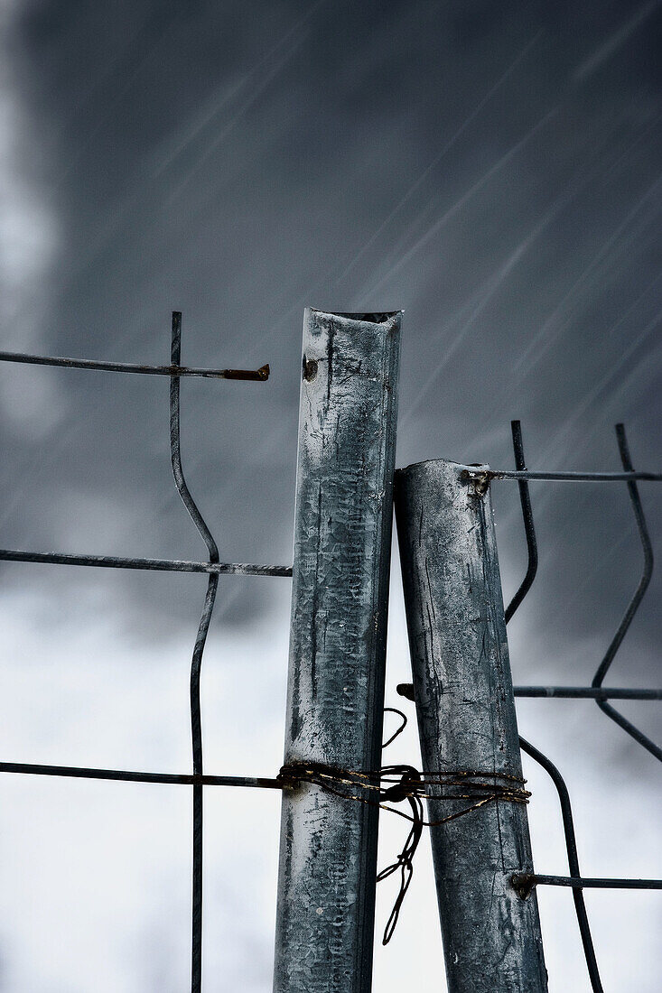 Rain on the metal barrier