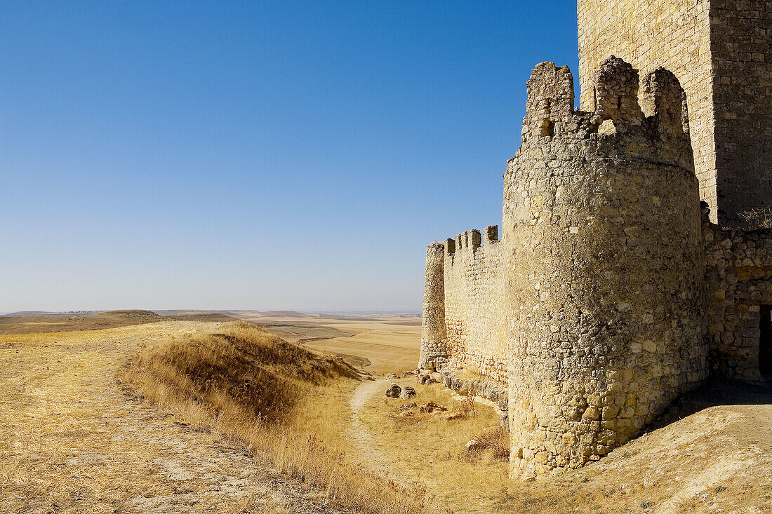 Castle, Tiedra. Valladolid province, Castilla-León. Spain