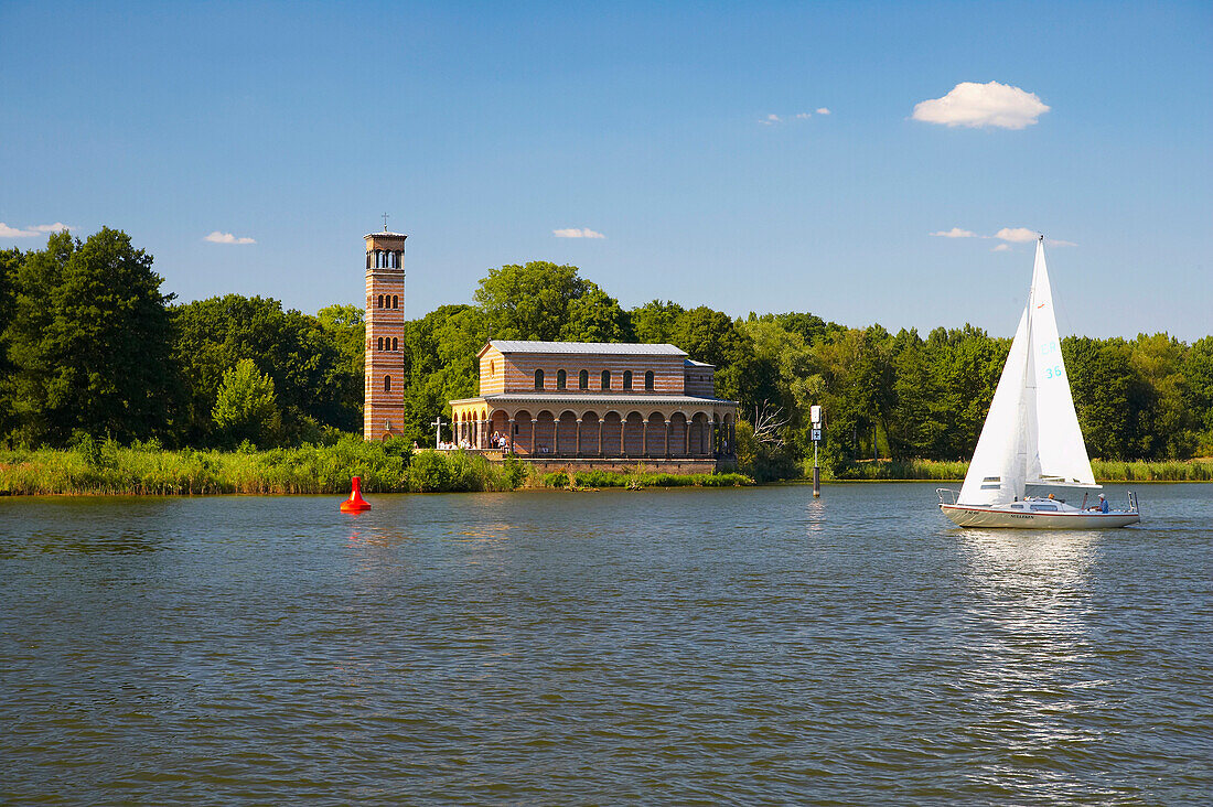 Heilandskirche south of Sacrow in the  Jungfernsee, Havel, Brandenburg, Germany, Europe