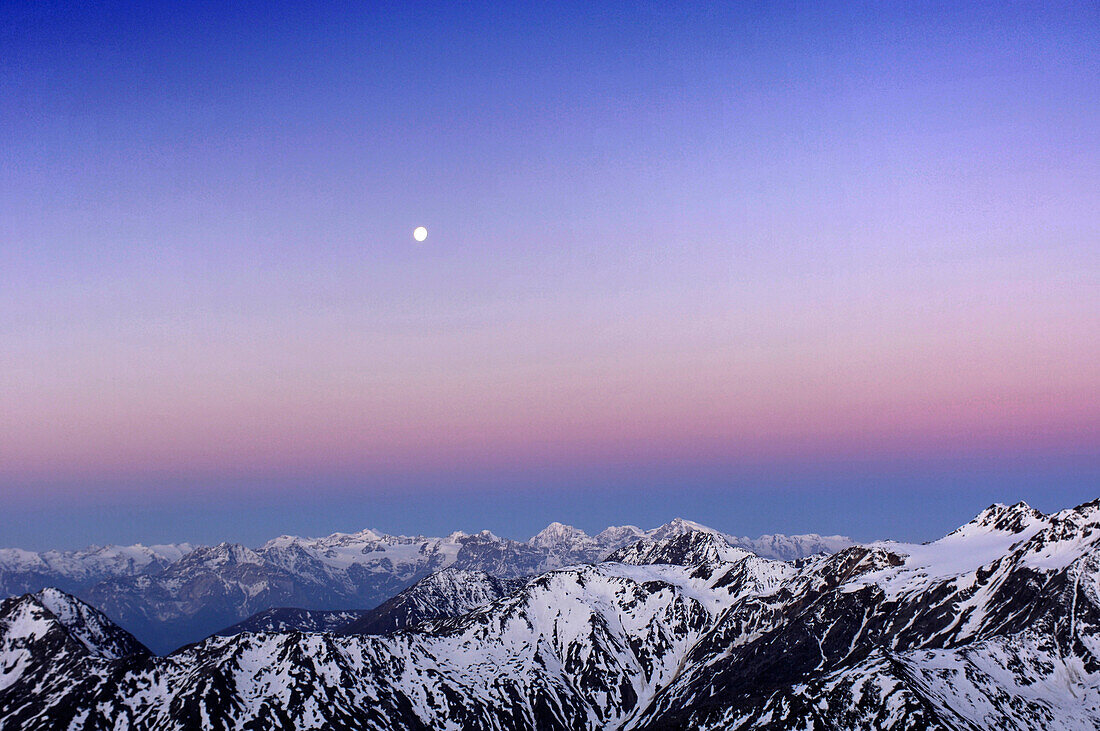 Snow covered mountain range at dawn, Val Venosta, South Tyrol, Italy, Europe