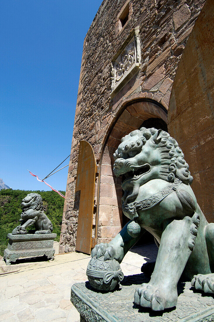 Sculptures in front of the entrance to the Messner Mountain Museum Firmian, MMM, Sigmundskron Castle, Reinhold Messner, Bolzano, South Tyrol, Italy