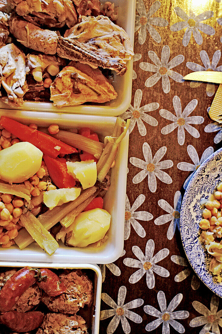 Cocido', typical Spanish food.