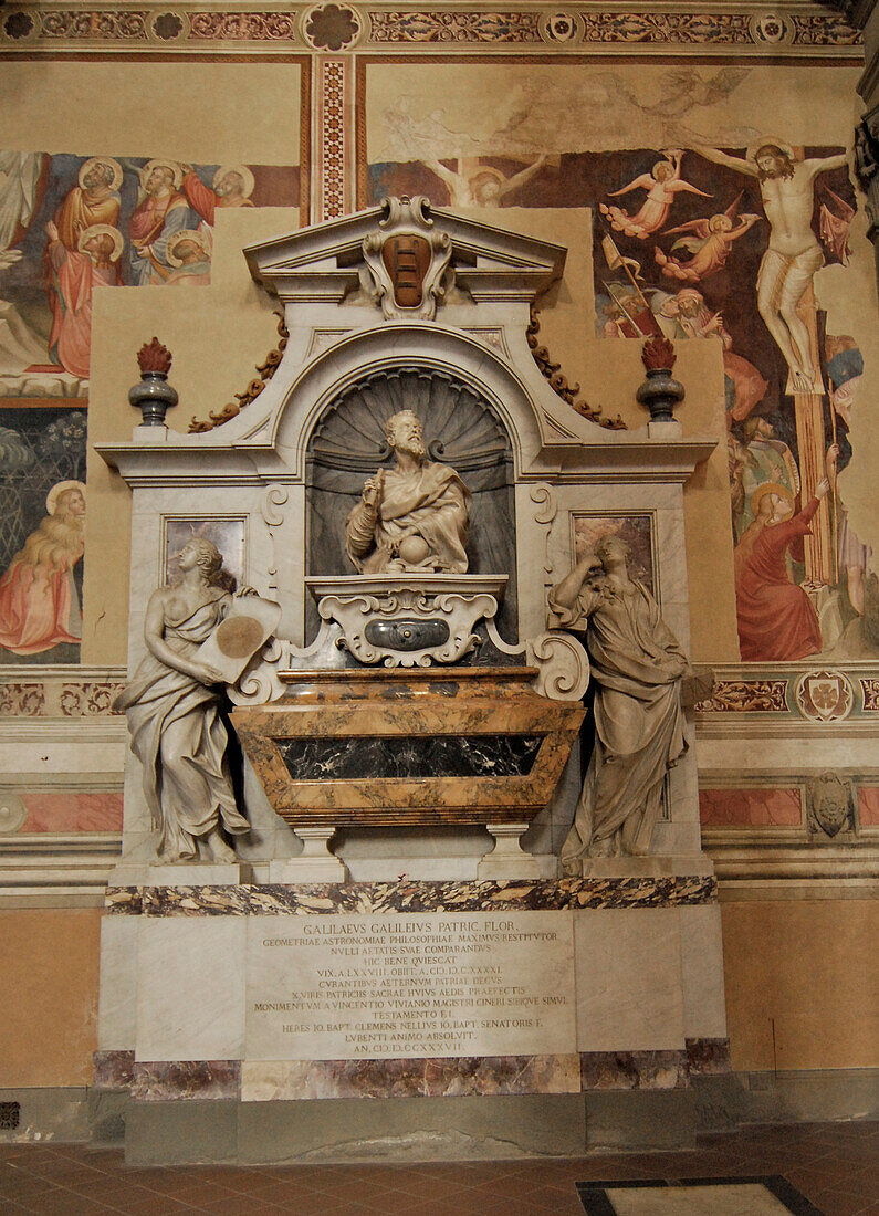 Das Grab von Galileo Galilei in der Kirche Santa Croce, Florenz, Toskana, Italien, Europa