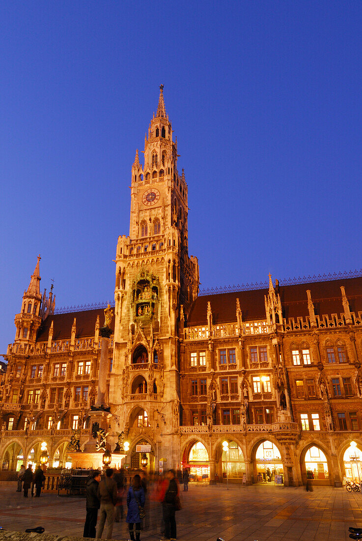 Mary's Square with Marian column and New City Hall, Munich, Bavaria, Germany