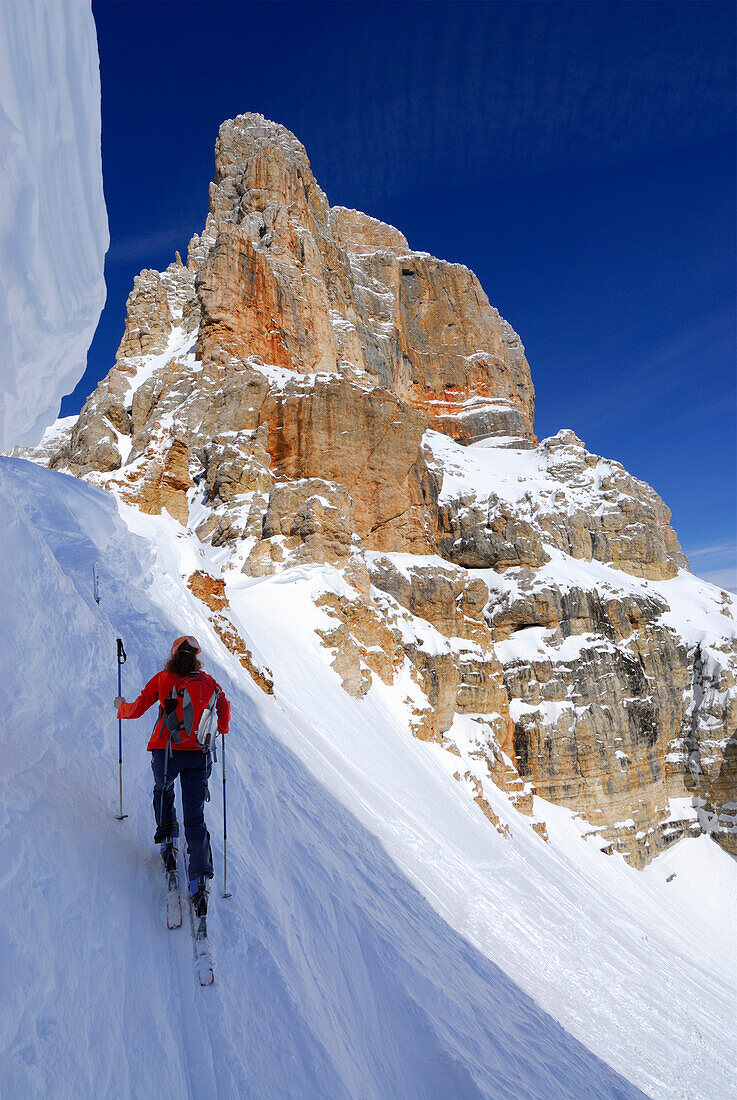 Backcountry skier ascending, Hohe Gaisl, Sexten Dolomites, Trentino-Alto Adige/Südtirol, Italy