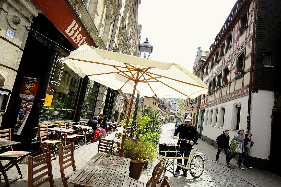 Pavement cafe, Old town of Fuerth, Middle Franconia, Bavaria, Germany