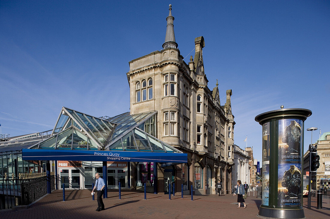 Kingston-Upon-Hull, Princess Quay Shopping Centre, Princess Dock, East Riding of Yorkshire, UK