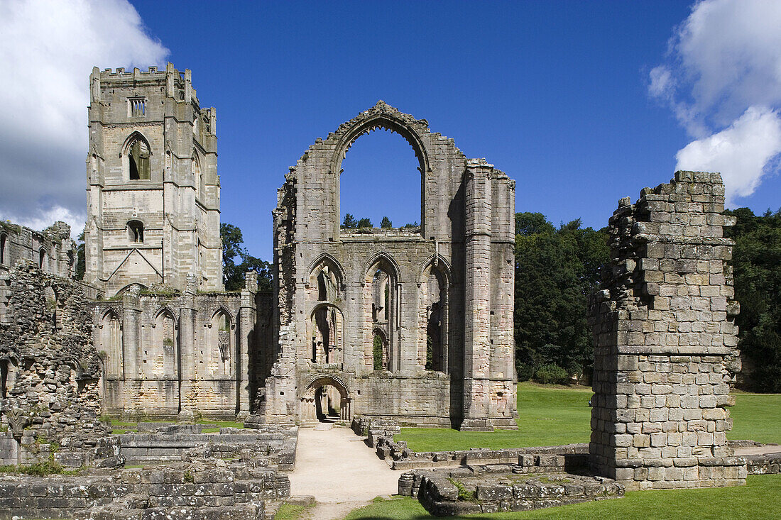 Fountains Abbey, Monastic Buildings, 1132, UNESCO World heritage, North Yorkshire, UK