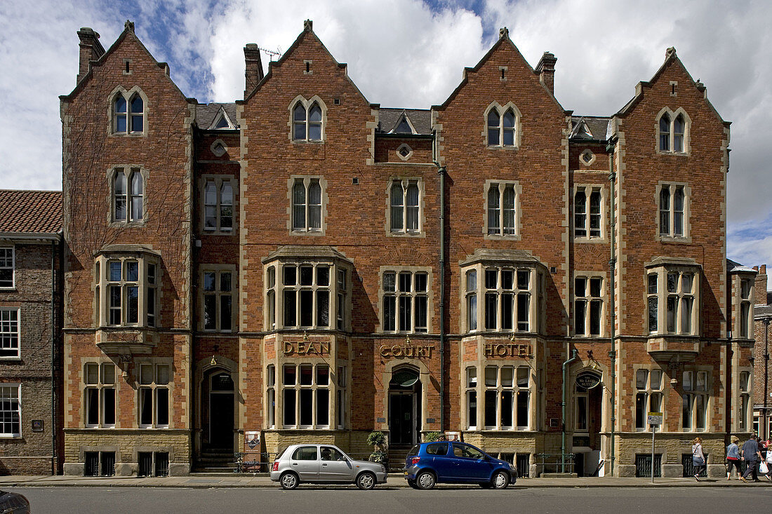 York, Dean Court Hotel, North Yorkshire, UK