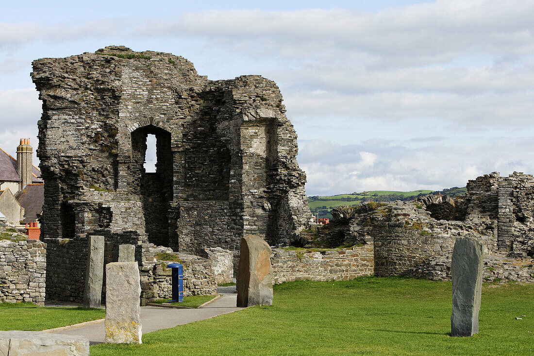Aberystwyth, Castle ruins, 1277, by Edward Ist, Ceredigion, Wales, UK