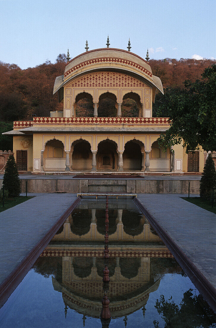 India, Rajasthan, Jaipur, Kanak Vrindavan Valley, temple of Govind Deoji and Natawarji, Kanak Bagh