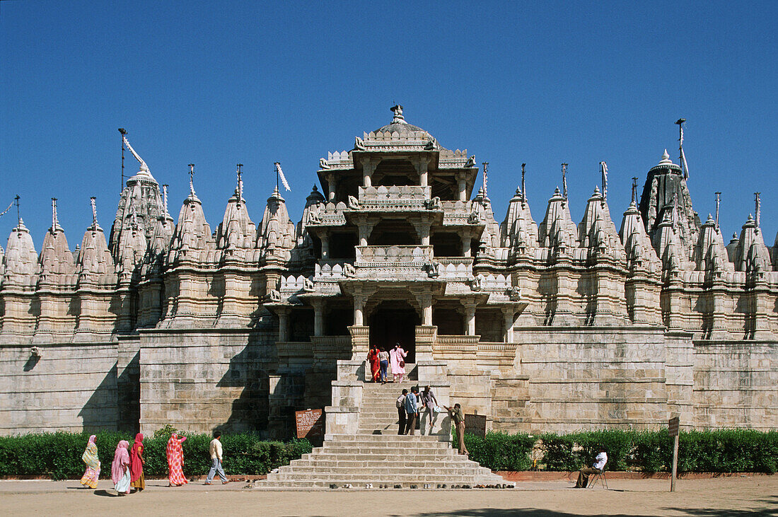 India, Rajasthan, Ranakpur, Adinath temple, built 15th century