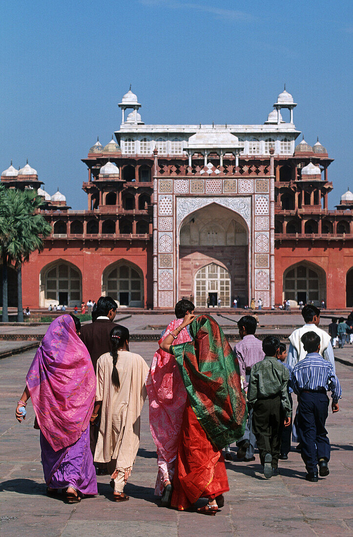 India, Uttar Pradesh, Agra, Sikandra, Sikander Lodi mausoleum, 1613