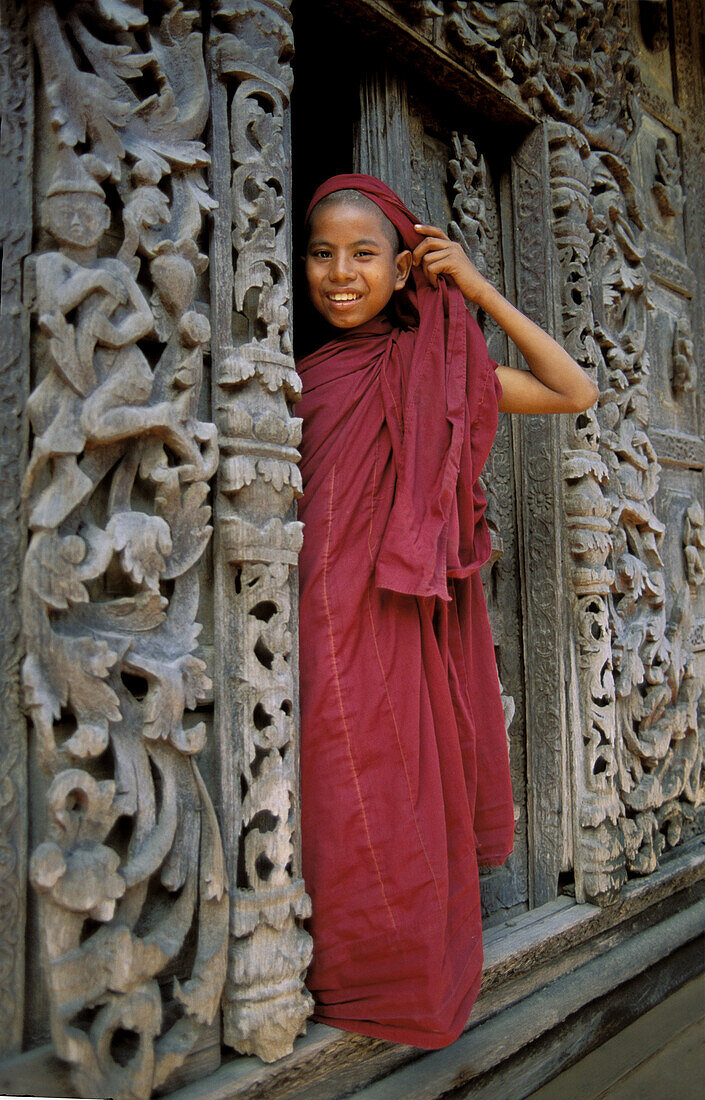 Young monk, shwenandaw kyaung (golden palace monastery), Mandalay, Myanmar