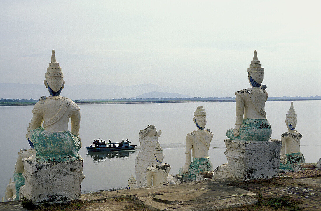 Settawya pagoda and Irrawaddy river, Mingun, Myanmar
