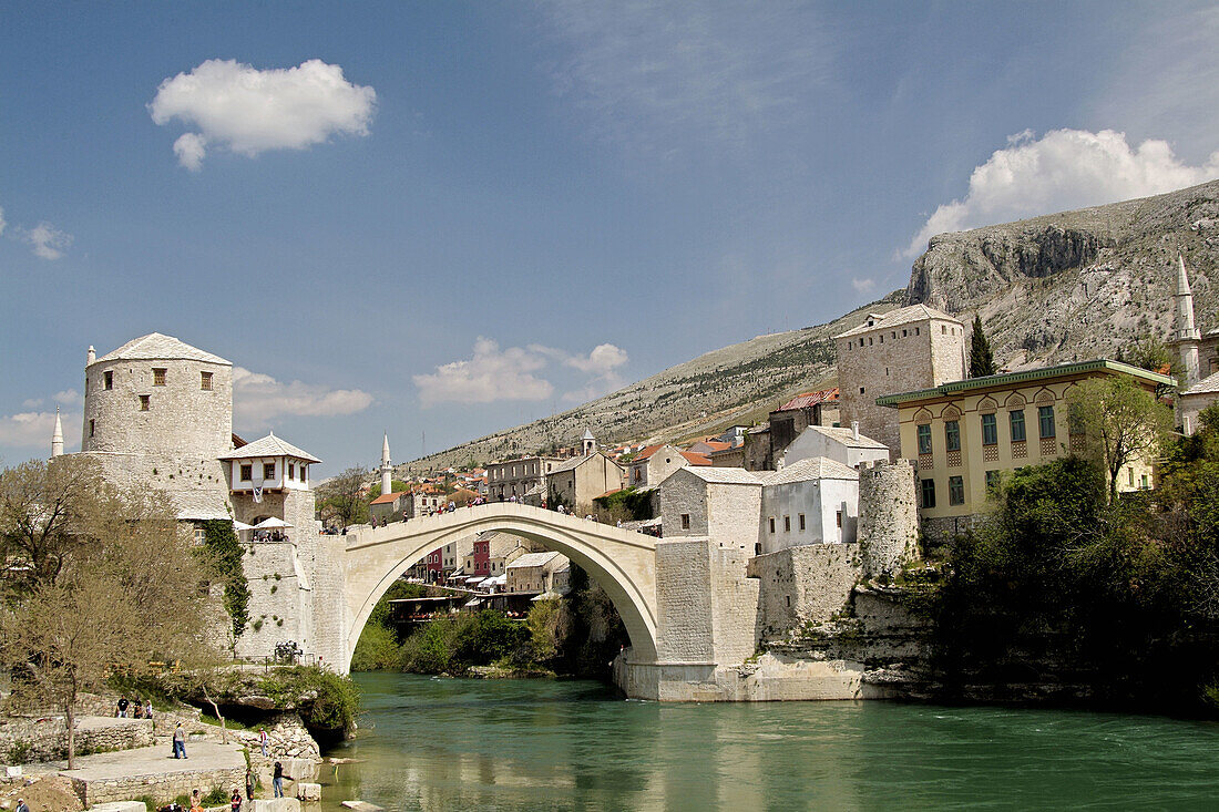Bosnia-hercegovina. Mostar, old bridge (reconstructed). Stari Most
