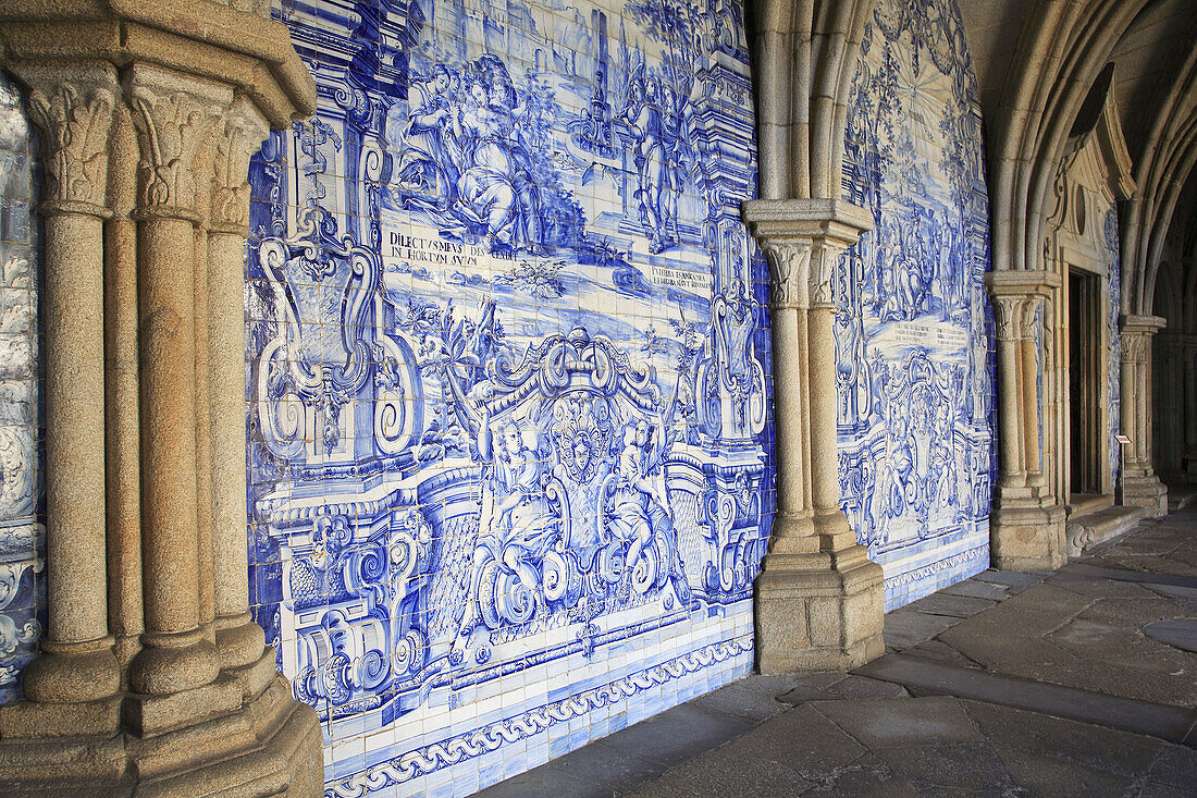 Portugal, Douro, Porto, cathedral, cloister