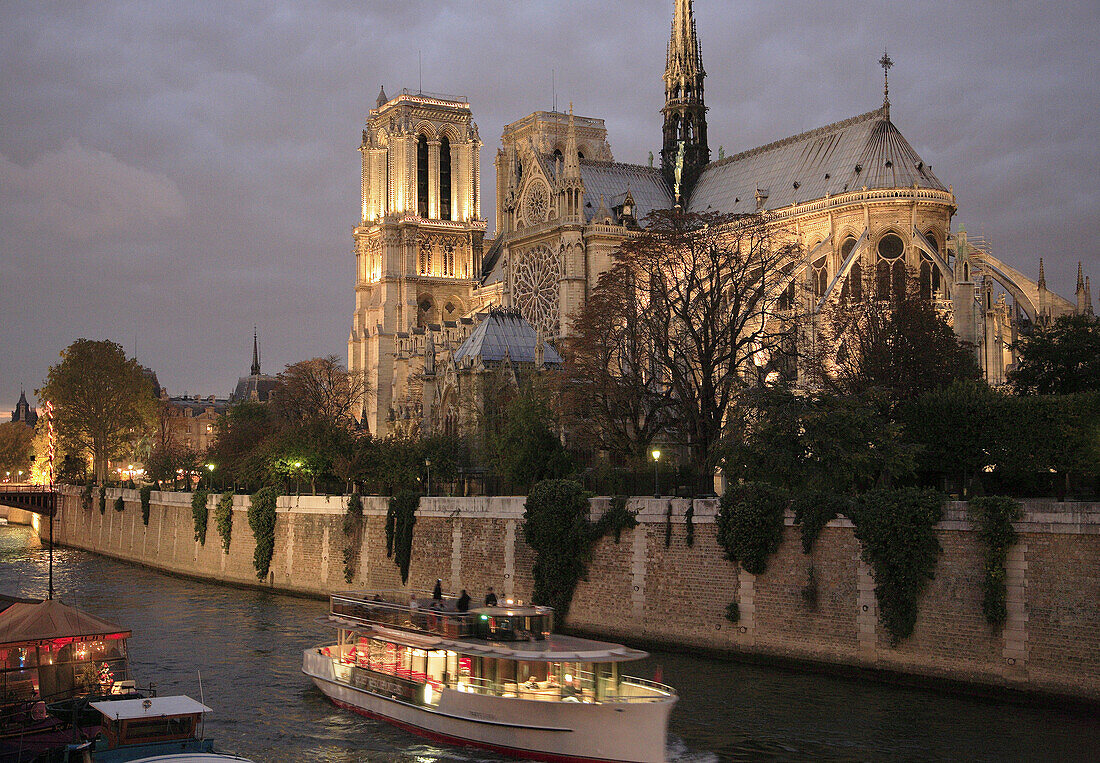 France, Paris, Notre Dame Cathedral