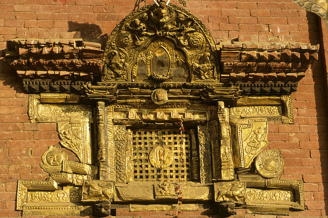Nepal, Kathmandu Valley, Bhaktapur, Kasi Biswanath temple, window