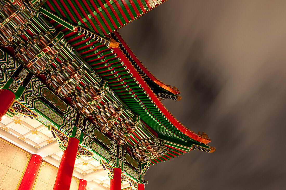 Roof of the taiwanese National Theatre at night, Taipei, Taiwan, Asia