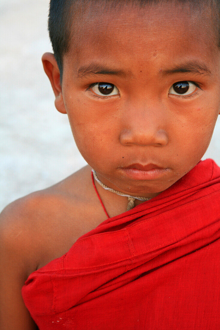 Buddhistic novice, Hispaw, Shan State, Myanmar, Burma, Asia