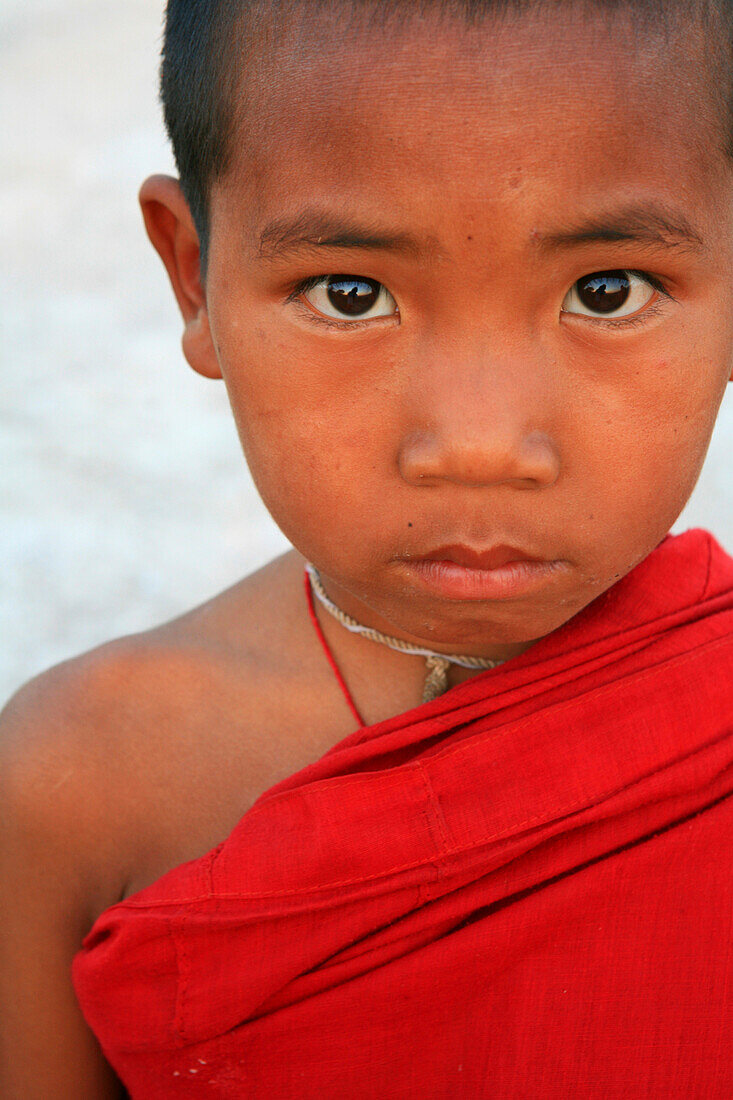 Buddhistischer Novize, Hispaw, Shan Staat, Myanmar, Birma, Asien