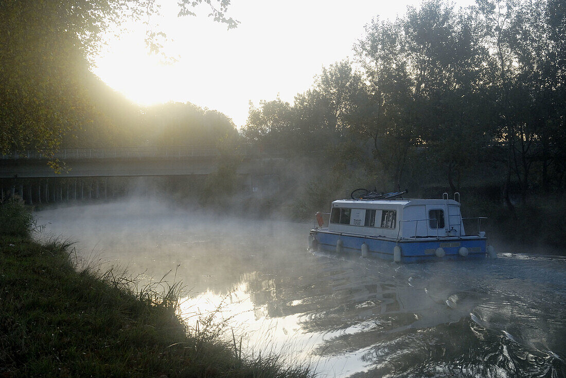 Canal du Midi. Haute-Garonne, Midi-Pyrenees, France