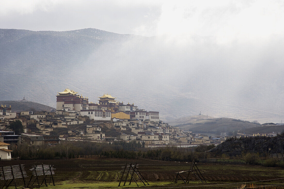 China  Yunnan  Shangri-La region  Zhongdian, now called Shangri-La  Ganden Sumsteling Gompa Songzanlin Si Buddhist Monastery