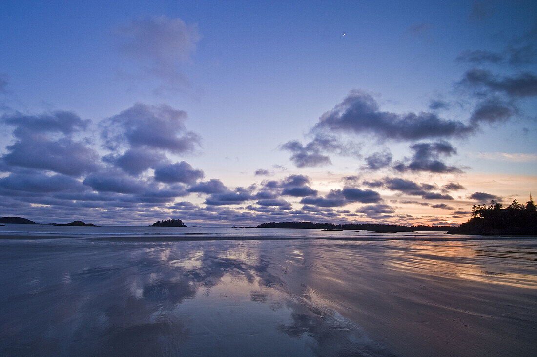 Pacific Rim sunset- MacKenzie Beach and outer islands at ebbing tide