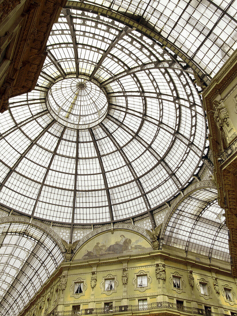 Europe, Italy, Lombardy, Milan, Vittorio Emanuele Gallery
