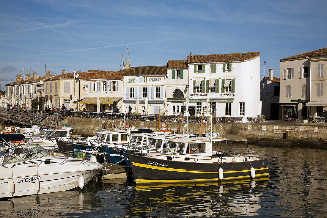 France, Charente, Ile de Ré; Loix: port