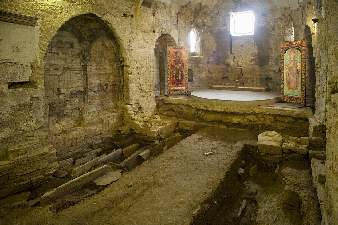 Romanesque church interior with tombs dating from the 12th century, Rabanal del Camino. Leon province, Castilla-Leon, Spain