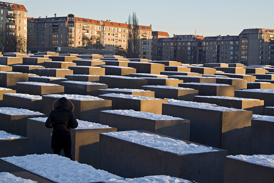 Berlin Holocaust Denkmal vom Architekten Peter Eisenmann, Betonstelen