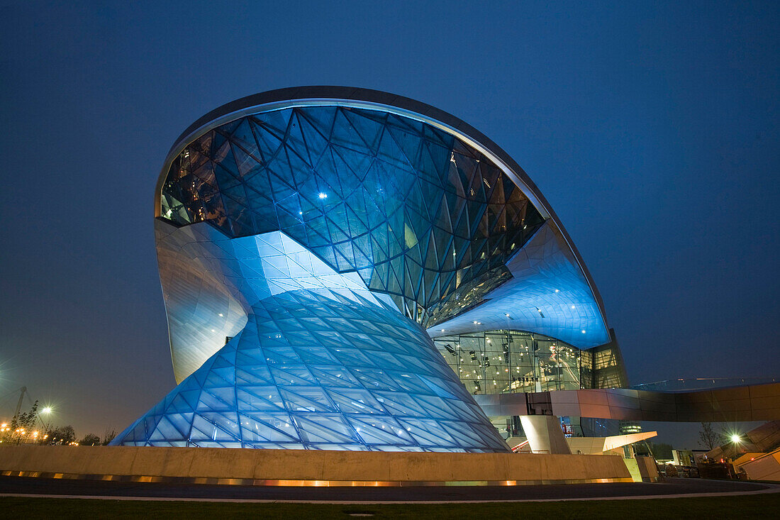 BMW World new distribution center Bavaria Munich