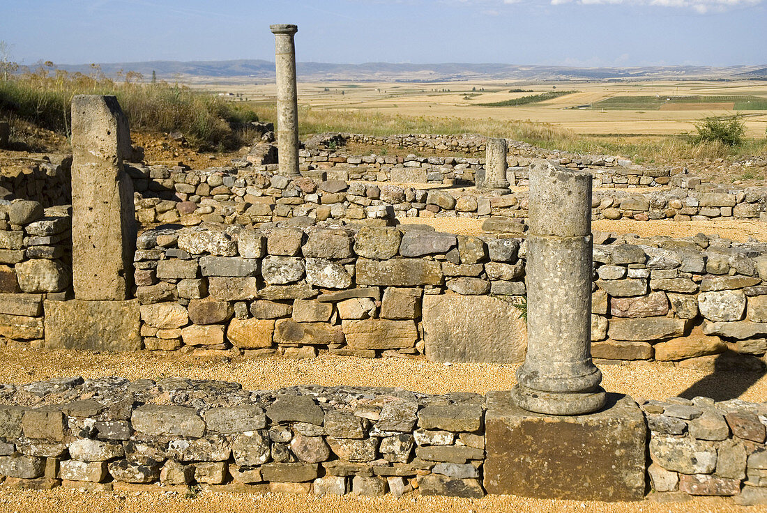 House, ruins of the town of Numancia (Numantia), Roman section. Near Garray, Soria province, Castile-Leon, Spain