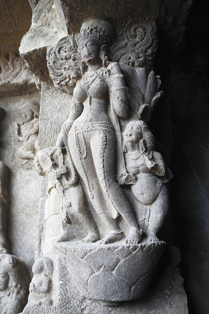 Cave temples, Rameshvara hindu temple (cave 21), 6th cent., UNESCO World Heritage site, Ellora, India