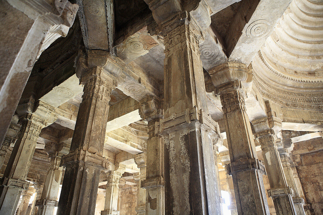 Mosque (15th-16th century), UNESCO World Heritage site, Champaner, India