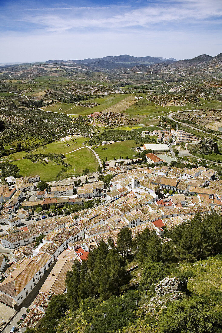 Zahara de la Sierra. Pueblos Blancos (white towns), Cadiz province, Andalucia, Spain
