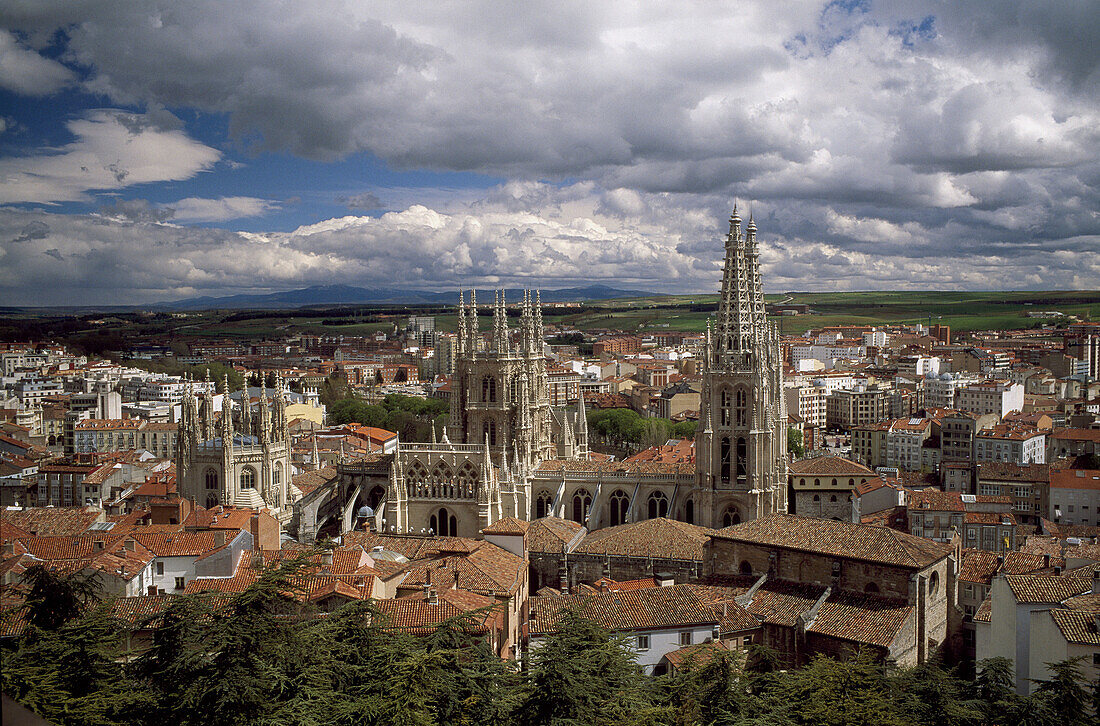 Overview of Burgos with its Gothic cathedral, Castile-Leon, Spain