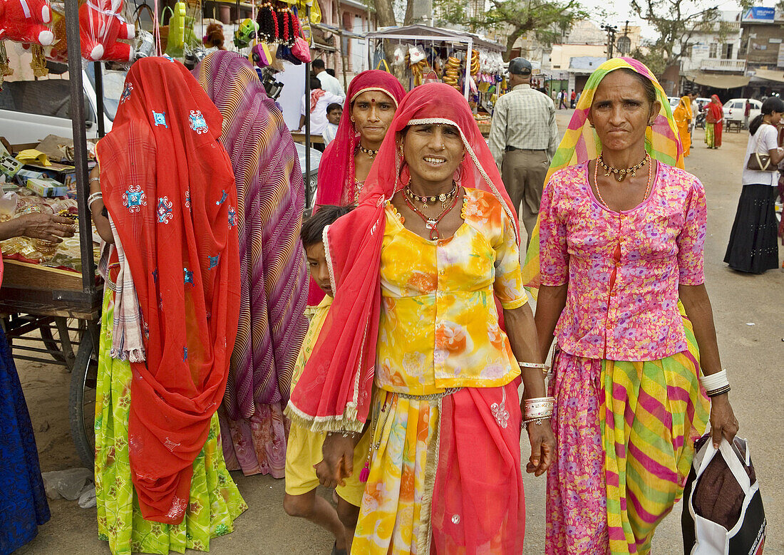 Women in Village Market, Ajmer Region, Rajasthan, India