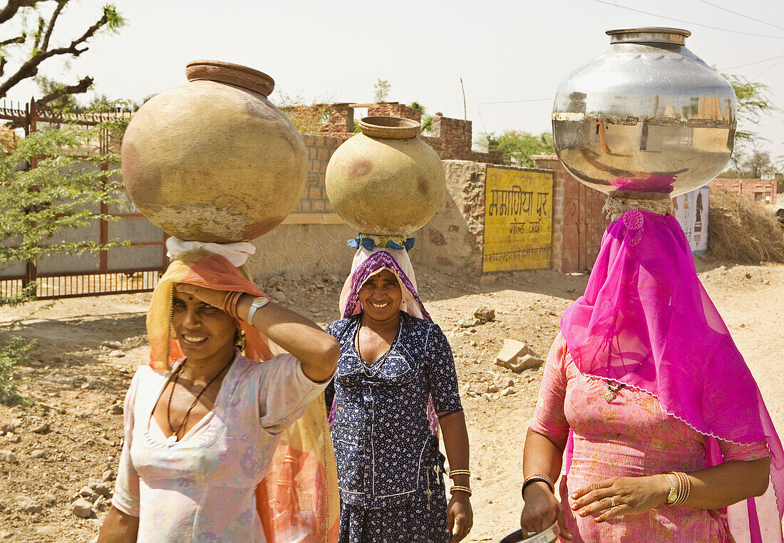 Women Carrying Water Vessels, Ajmer Region, Rajasthan, India