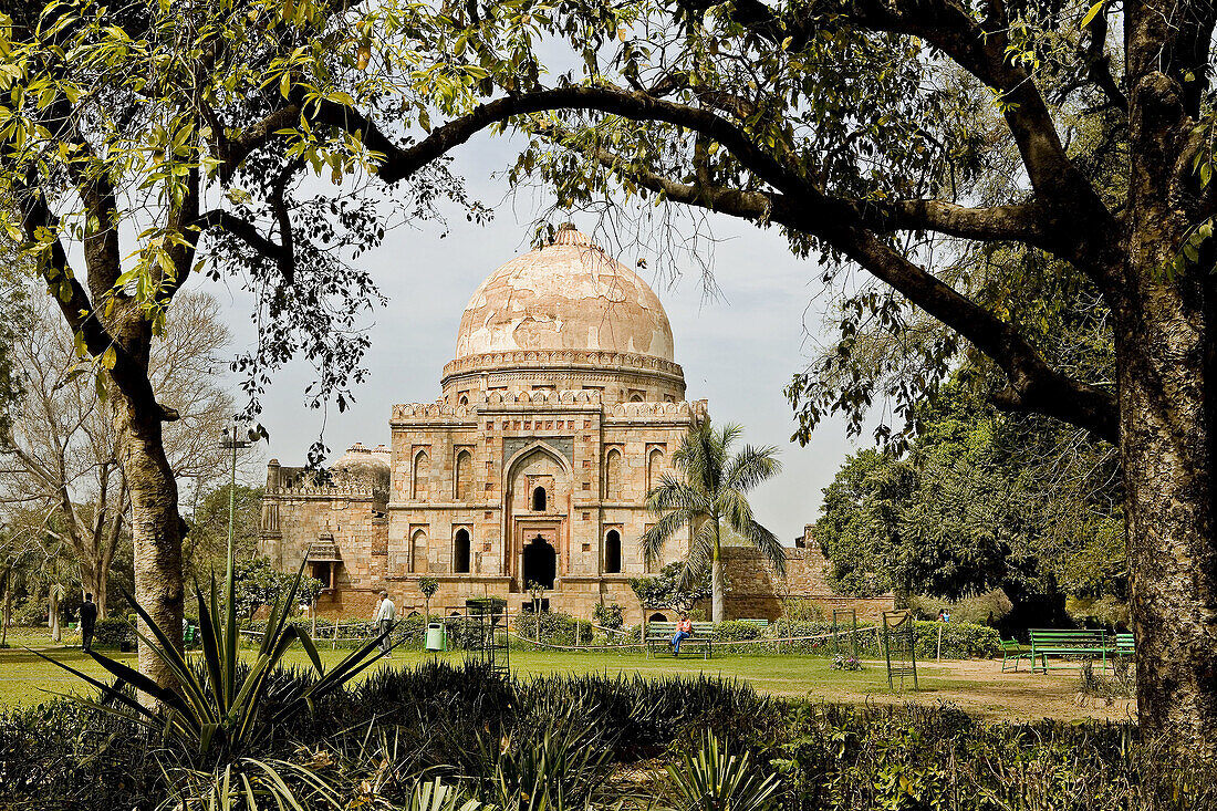 Bara Gumbad, Lodhi Gardens, New Delhi, India