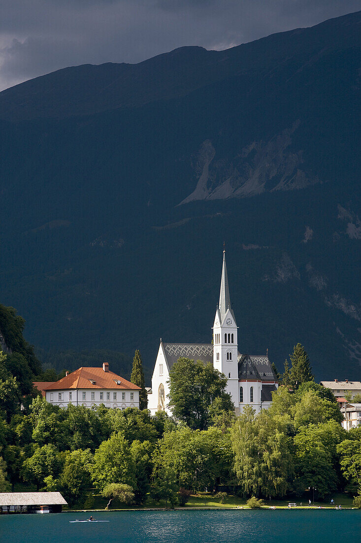 General view of Lake Bled and Church of San Martín, Bled, Slovenia, Europe.