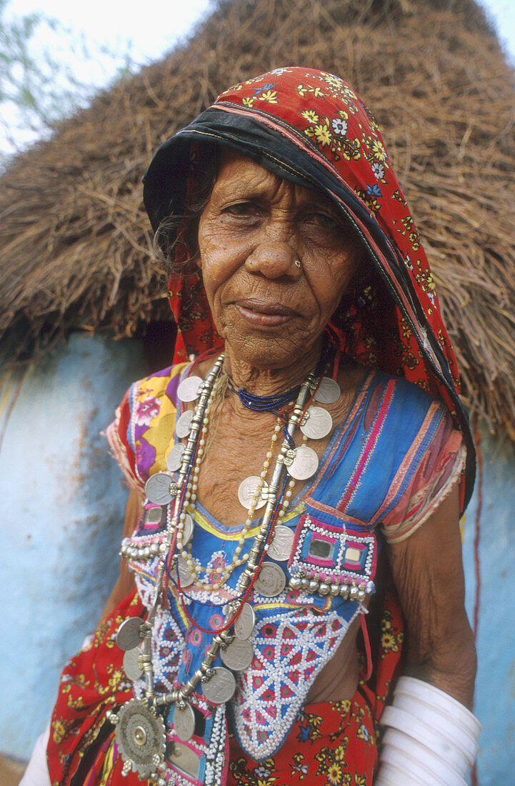 5334  INDIA - TRIBES  LAMBADA TRIBAL WOMAN  MULATHANDA VILLAGE  ANDHRA PRADESH