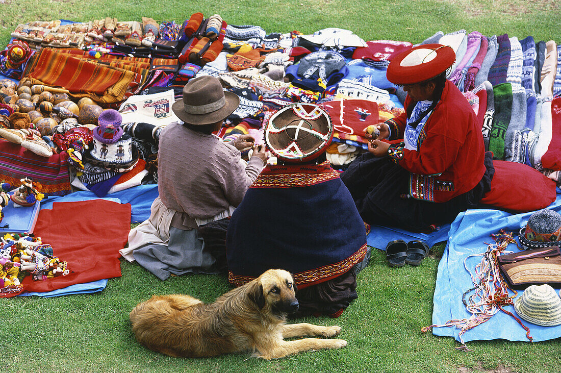 Traditional dress, market, Chinchero, Sacred Valley, Peru