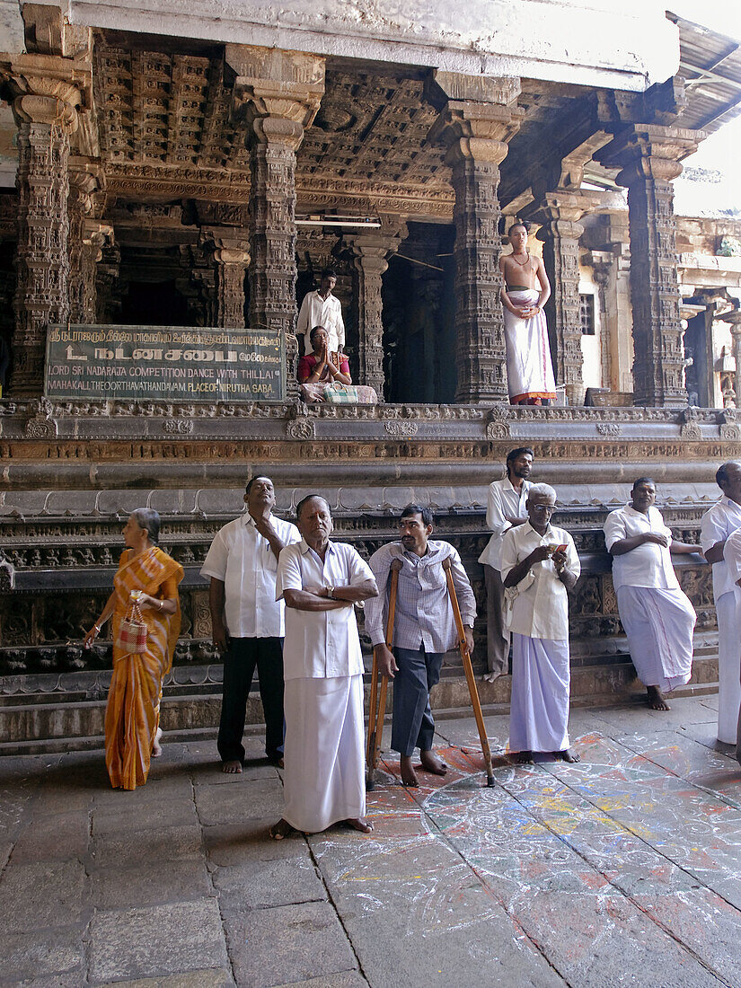 The Nritta Sabha or the hall of dance with some fine pillars is in the form of a chariot drawn by horses. Chidambaram. Tamil Nadu, India