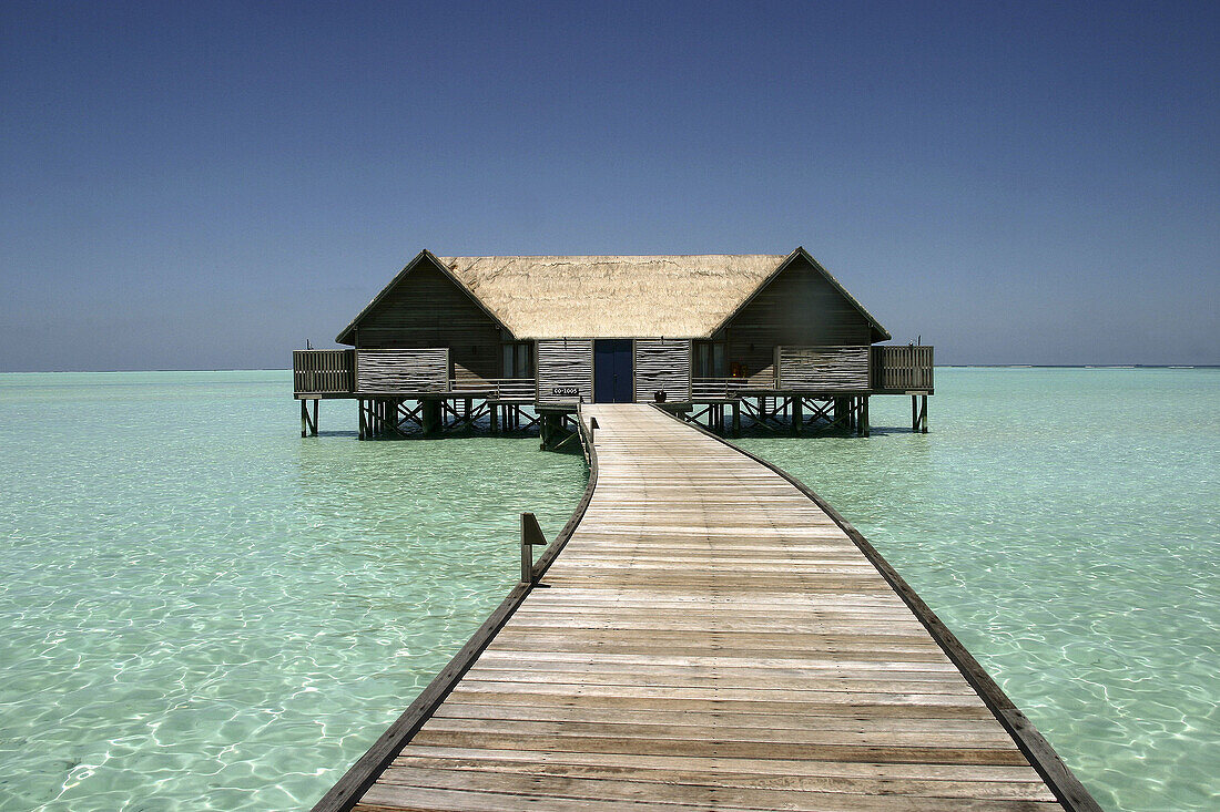 Water bungalow, Maldives – License image – 70250907 lookphotos
