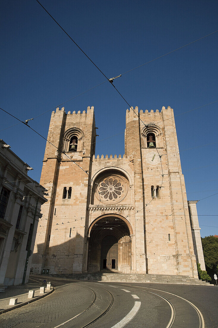 Sé Cathedral, Alfama District, Lisbon, Portugal