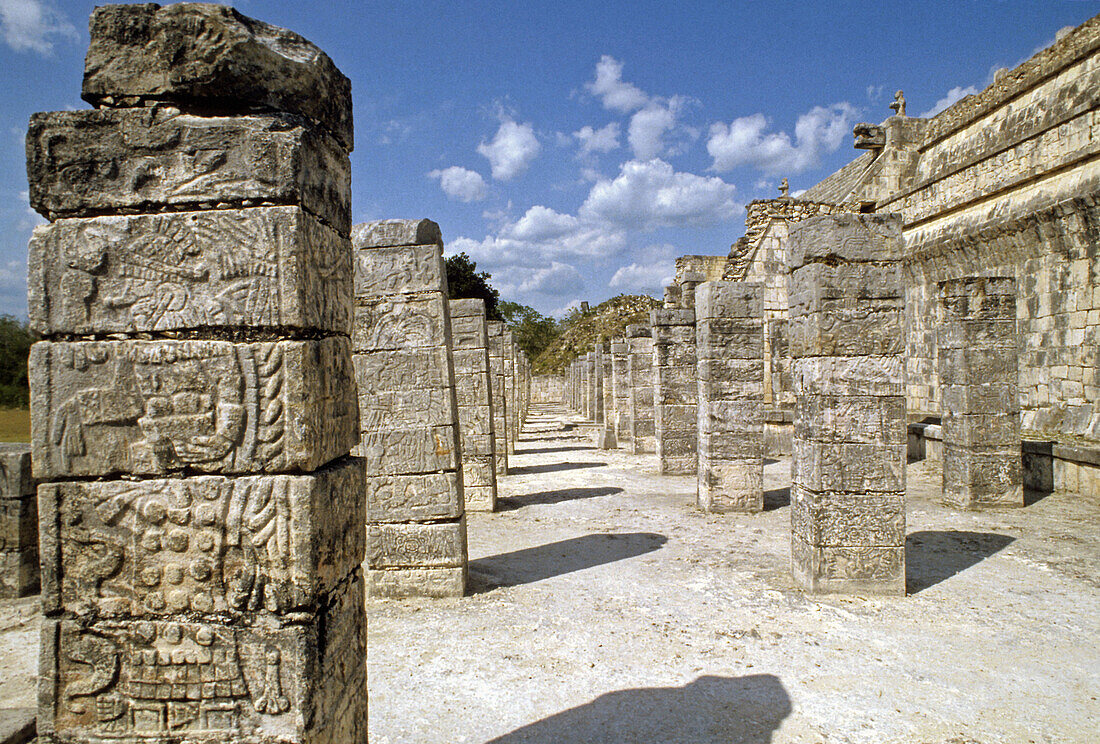 Temple of the Warriors and group of thousand columns, Mayan ruins of Chichen Itza. Yucatan, Mexico